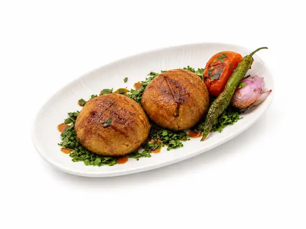 Grilled kibbeh (2 pieces)
